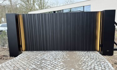 Design schuifpoort met LED-Line — Linter